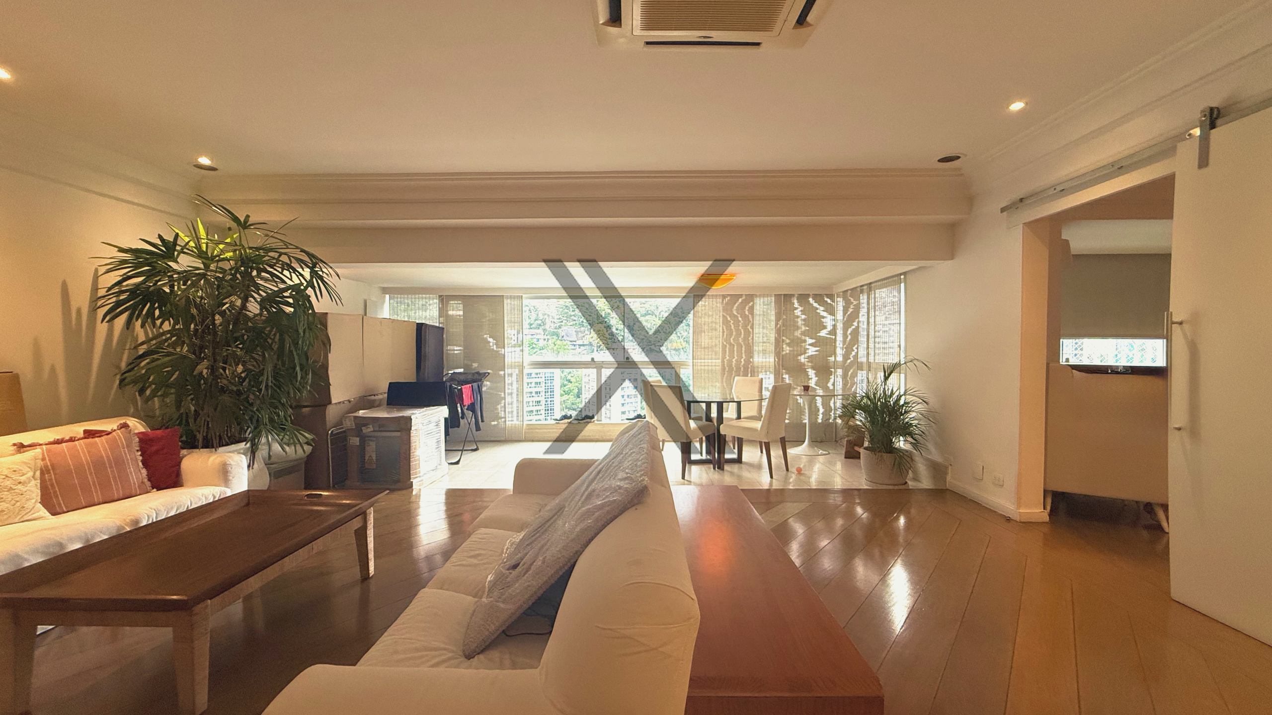 Apartamento em São Conrado, 4 quartos disponíveis